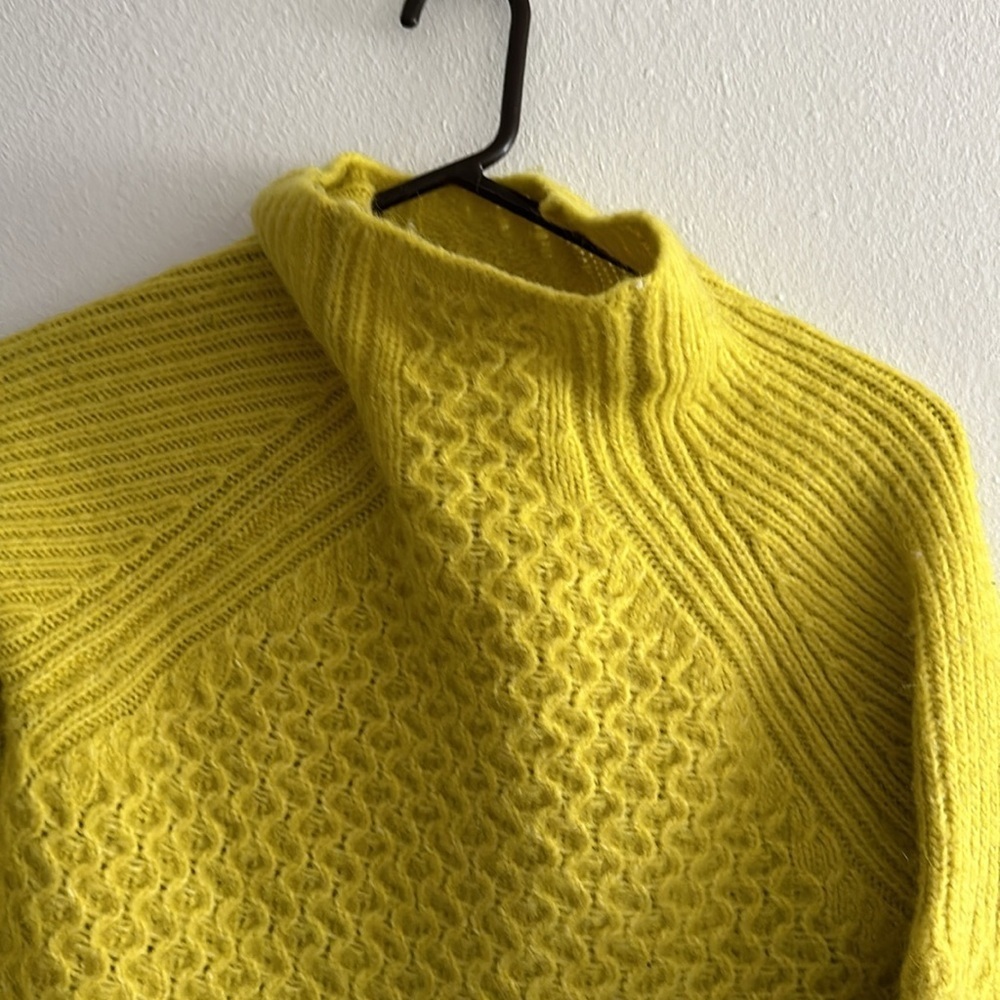 Anthropologie sweater size xs - Picture 3 of 5